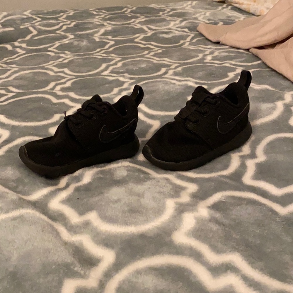 Black Nike
